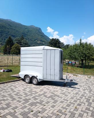 Trailer Turatello 