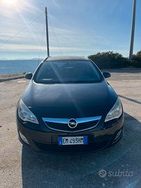 Opel astra sports tourer