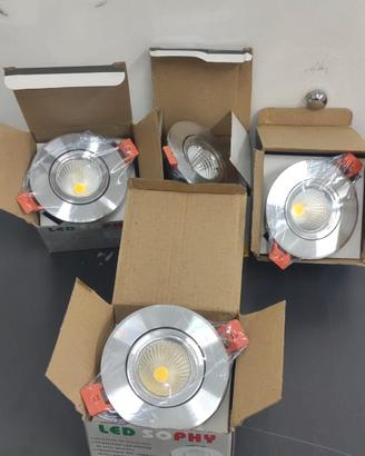 4 faretti LED orientabili da incasso 7W argento