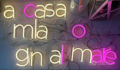 Lettere luminose