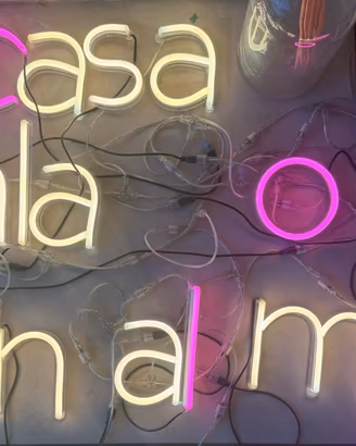Lettere luminose