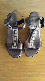 Sandali grigi eleganti