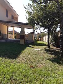 Lido dei pini Anzio villetta schiera villa villino