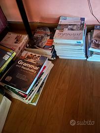 LIBRI SCOLASTICI ITALIANO, LATINO E PATENTE