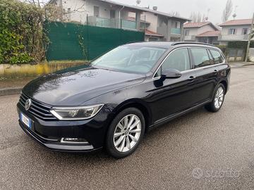 Volkswagen Passat 2.0 TDI DSG Business BlueMotion 