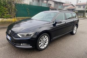 Volkswagen Passat 2.0 TDI DSG Business BlueMotion 