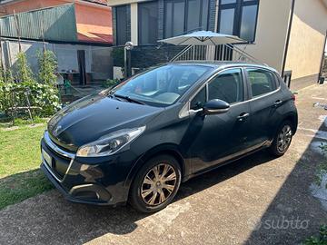 Peugeot 208 ideale neopatentati