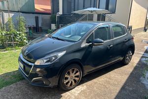 Peugeot 208 ideale neopatentati