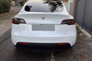 Tesla Model Y RWD