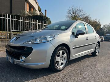 Peugeot 207 1.4 8V 75CV 5p. GPL adatta a neopatent