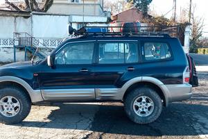pajero v60