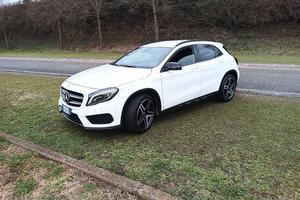 MERCEDES GLA 200D PREMIUM AMG
