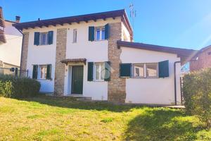 CASA INDIPENDENTE A BERZANO DI TORTONA