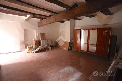 MAGAZZINO A PINEROLO