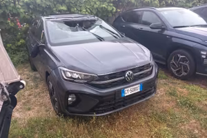 Volkswagen Taigo 1.0 TSI 115 CV DSG R-Line SINISTR