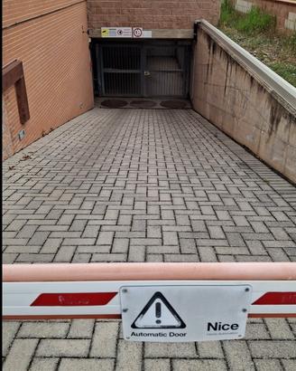Garage in via litoranea 129
