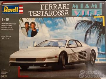 Kit Revell Testarossa Miami Vice scala 1/16