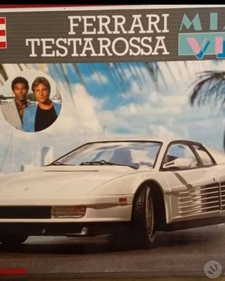 Kit Revell Testarossa Miami Vice scala 1/16