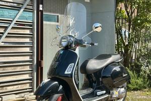 Vespa gts 300