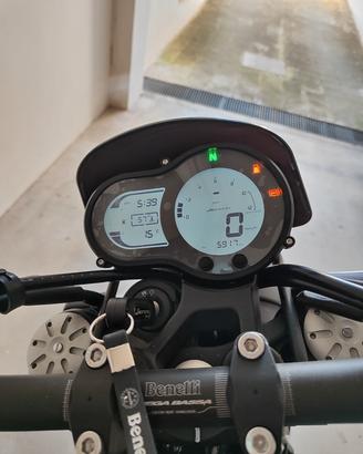 Moto Leoncino Benelli 500.