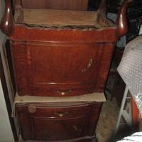 N. 2 comodini stil Chippendale anni 40 in massello