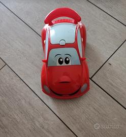 Macchina maggiolino telecomandata.