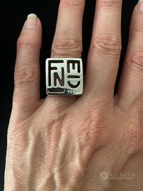 Anello Fendi