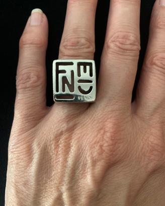 Anello Fendi