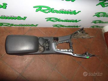 TUNNEL CON BRACCIOLO PER FORD FOCUS III 2013