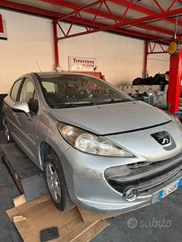 Peugeot 207 1.4 Benzina