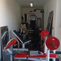 attrezzi per palestra 