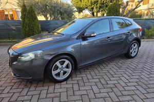 Volvo V40 D2 1.6 Summum