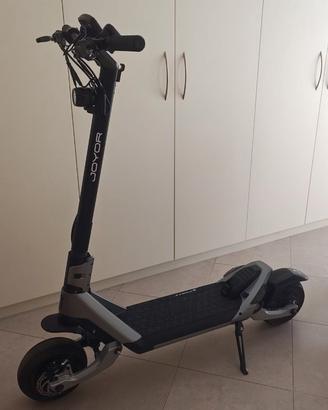 Monopattino elettrico joyor luxerider