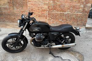 Moto guzzi v7