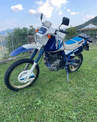 Suzuki DR 600 Djebel 1987- Gomme e batteria nuova