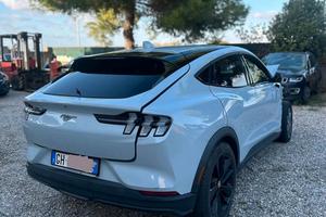 Ford Mustang Mach-E Elettrico Standard 269CV sinis