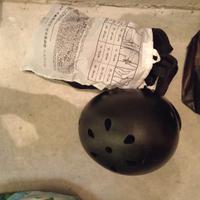Casco e protezioni Ginocchio, polsi e gomiti