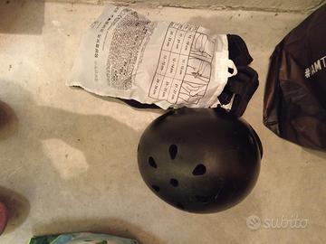 Casco e protezioni Ginocchio, polsi e gomiti