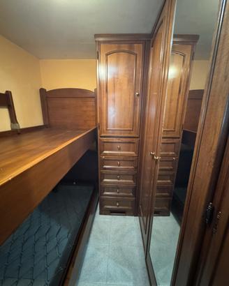 Camera da letto con letto a castello in legno m