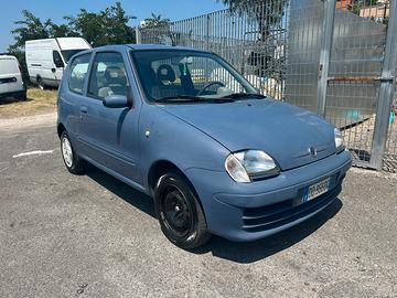 FIAT 600