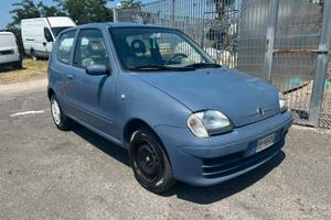 FIAT 600