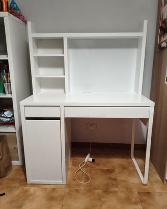 Scrivania IKEA MICKE  bianca 105 x 50  cm