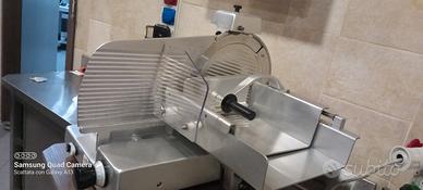 affettatrice professionale per macelleria  