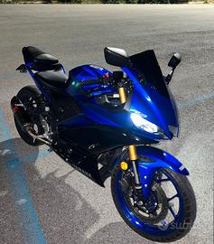 Yamaha R3