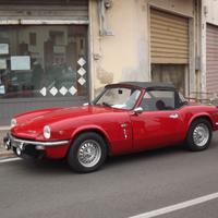 Autovettura cabrio d'epoca