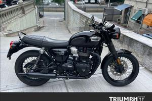 TRIUMPH Bonneville 900 T100 Black