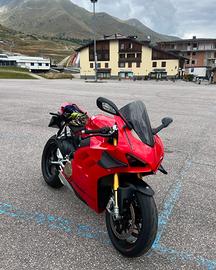 Ducati Panigale V4S