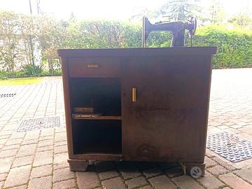 Macchina da cucire antica Naumann mobile originale