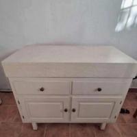 Mobile Madia in olmo