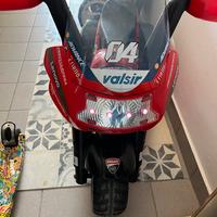 Moto PegPerego Desmosedici